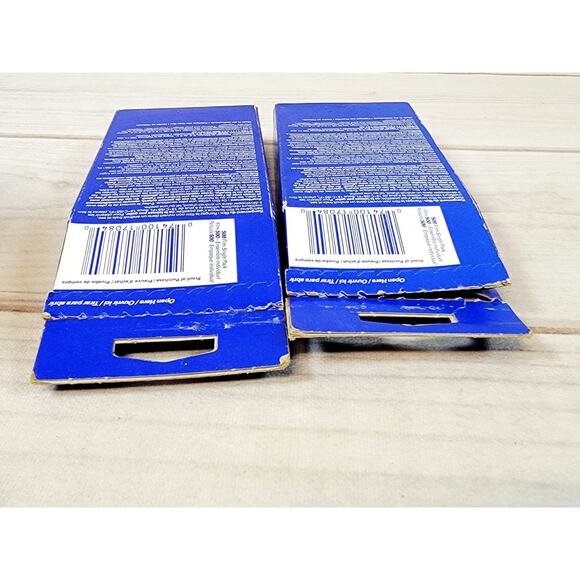 2 - Polaroid 500 Color instant film 10 exposures 4.4 x 2.5 In Box Exp 04/03 - Picture 6 of 7